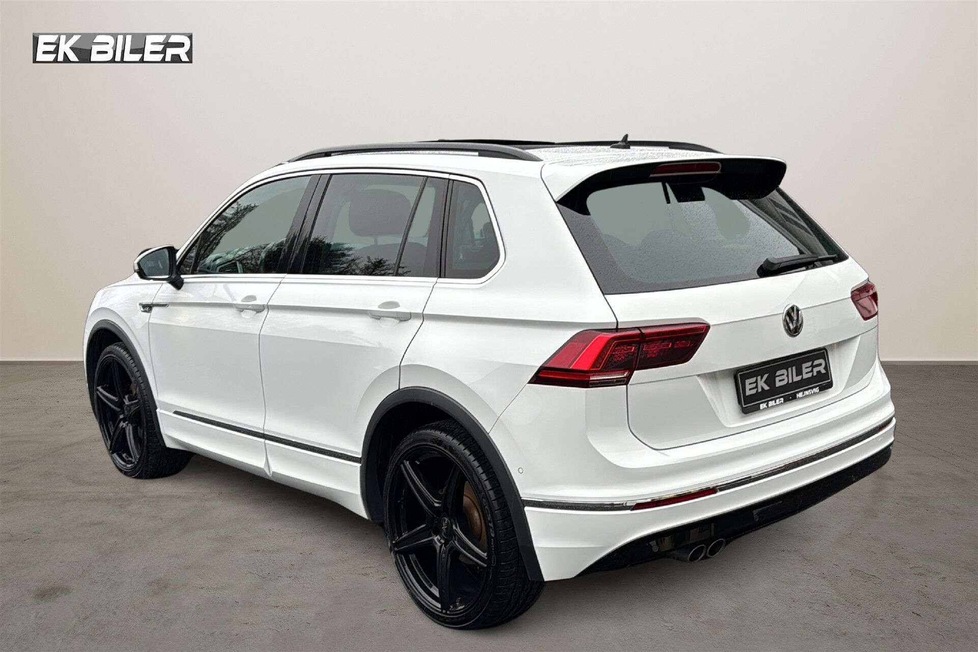 Hvid VW Tiguan fra 2017