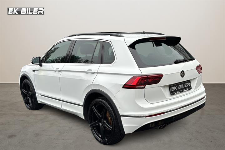 Hvid VW Tiguan fra 2017