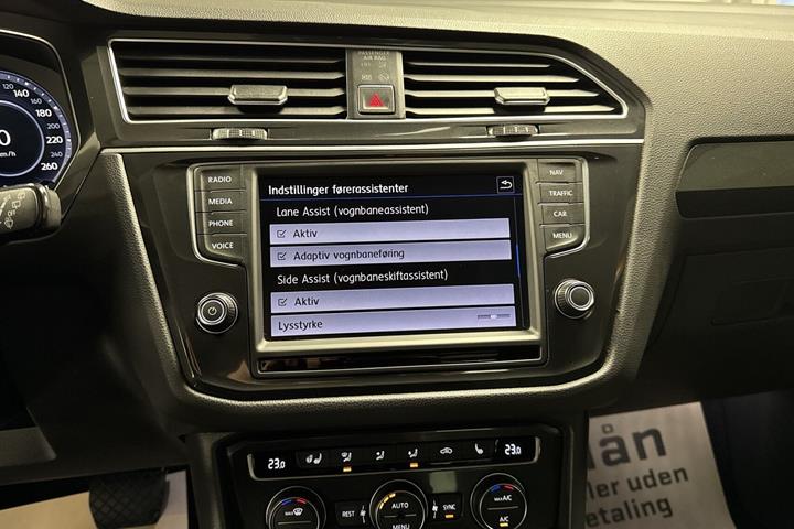 Hvid VW Tiguan fra 2017
