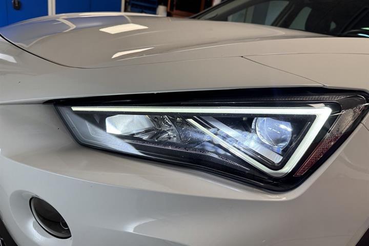 Hvid Cupra Formentor fra 2022
