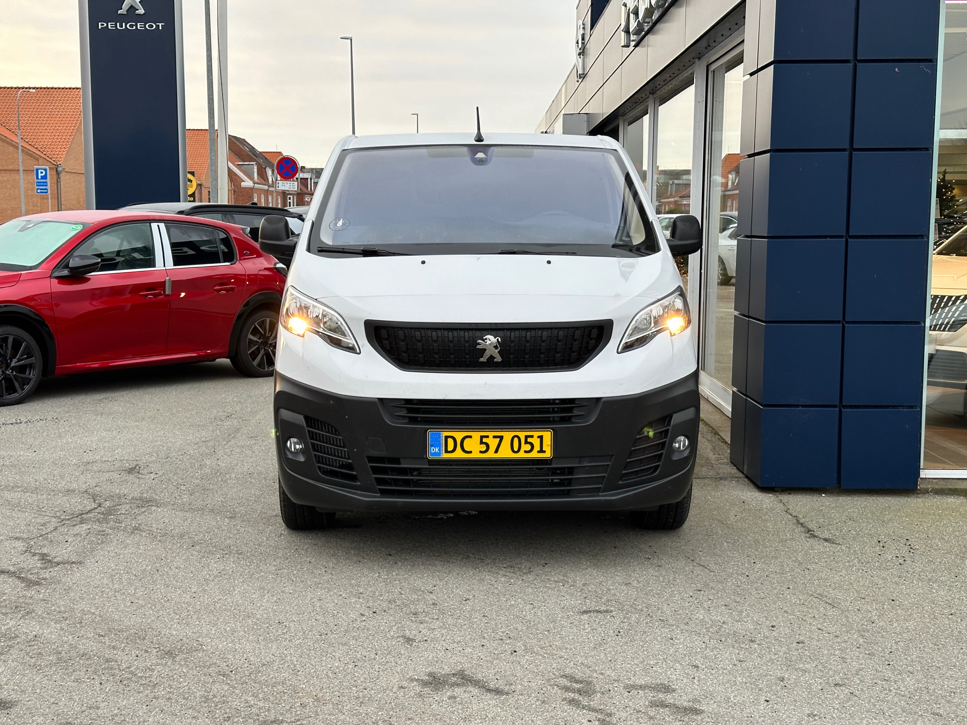 Peugeot Expert 2,0 L3 BlueHDi Plus Pro 144HK Van 6g