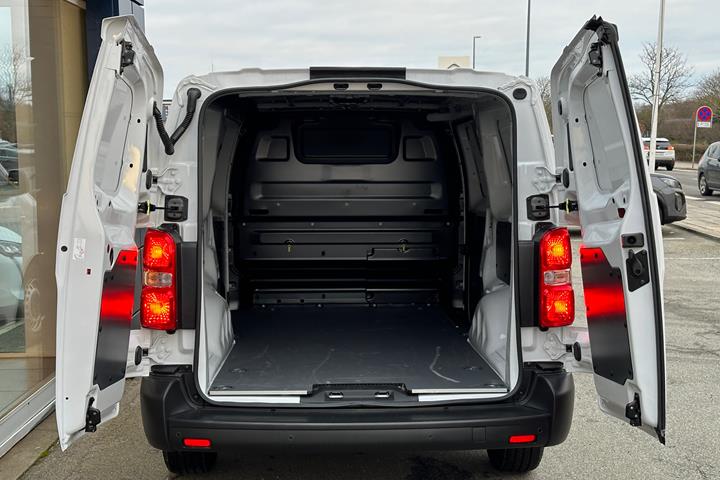 Hvid Peugeot Expert fra 2023