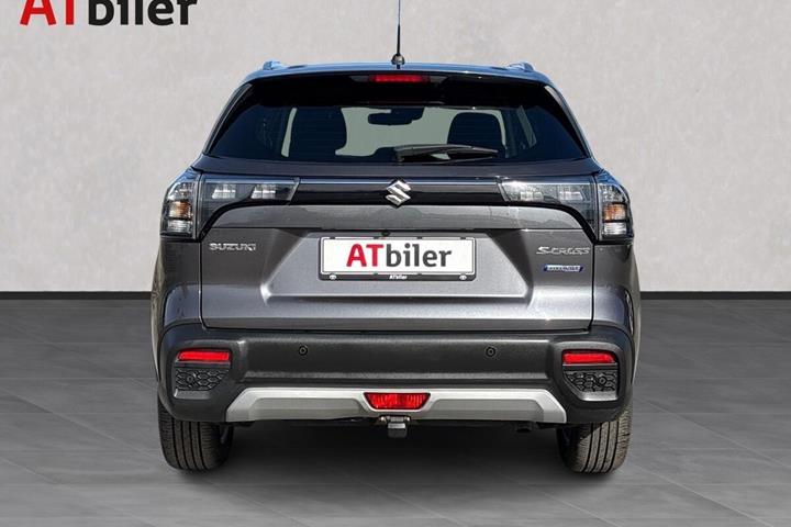 Sort Suzuki S-Cross fra 2024 set udefra
