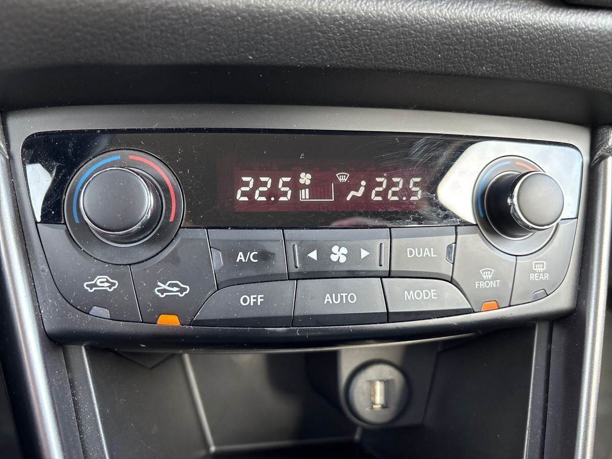 Sort Suzuki S-Cross fra 2024