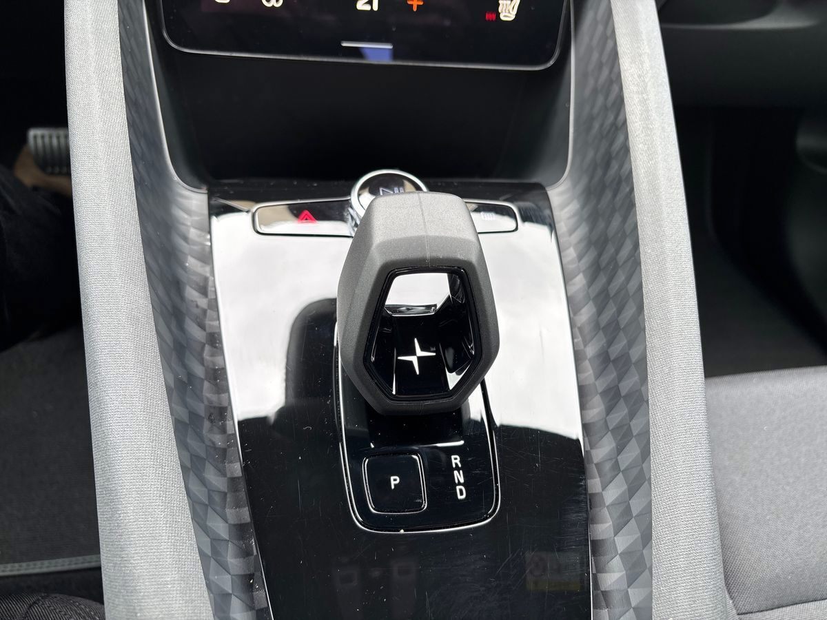 Hvid Polestar 2 fra 2024