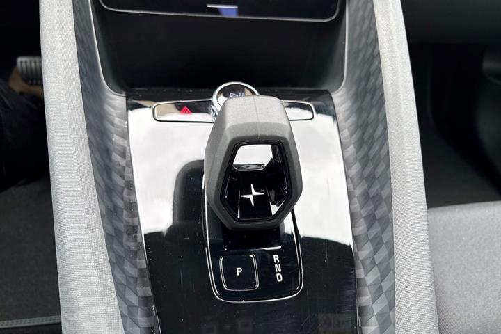 Hvid Polestar 2 fra 2024