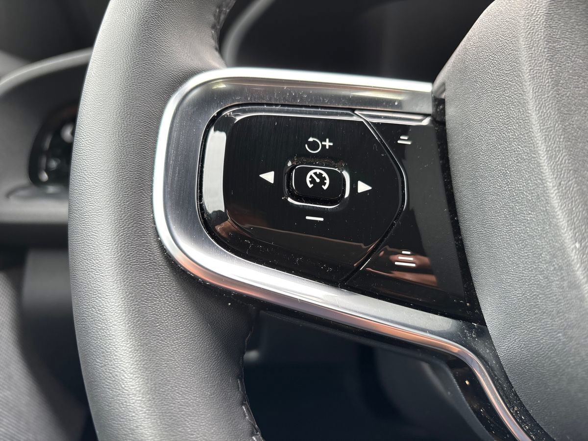 Hvid Polestar 2 fra 2024