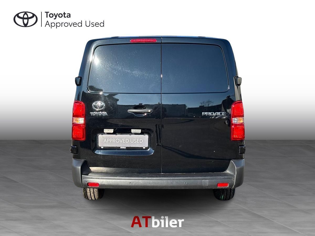 Sort Toyota ProAce fra 2023