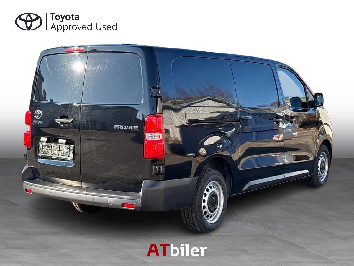 Sort Toyota ProAce fra 2023