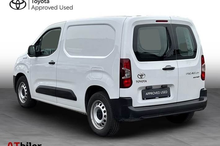 Hvid Toyota Proace City Electric fra 2024