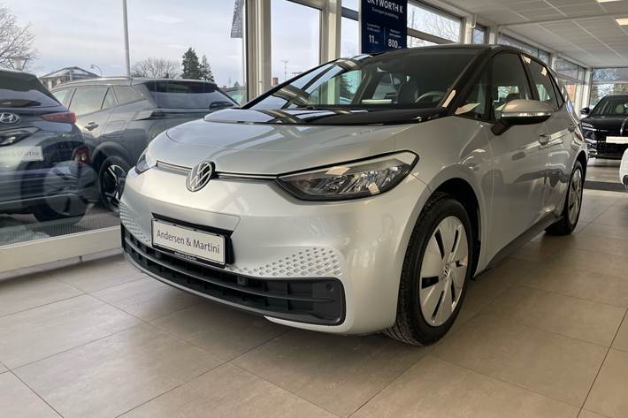 Sølv VW ID.3 fra 2022 set udefra