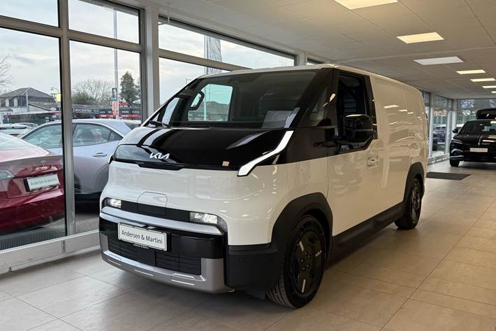 Hvid Kia PV5 Cargo fra 2026 set udefra