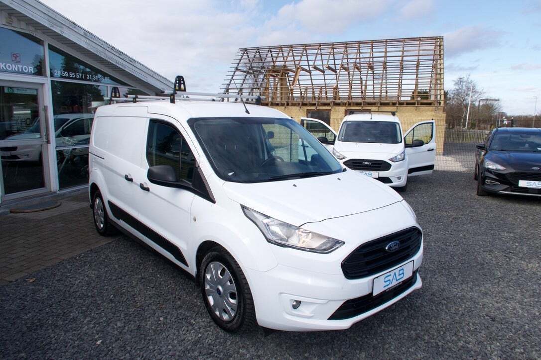 undefined Ford Transit Connect fra 2020 set udefra