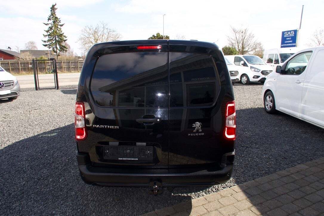 Peugeot Partner 1,5 BlueHDi 100 L2V2 Plus Van