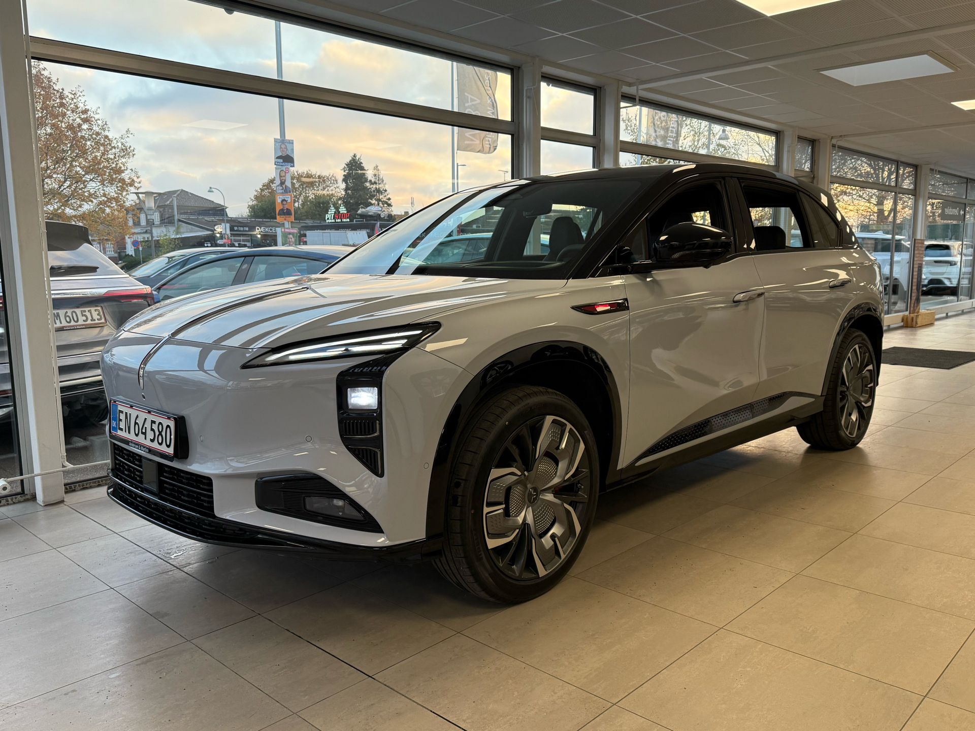 Hongqi EHS7 EL Exclusive 339HK 5d Aut.