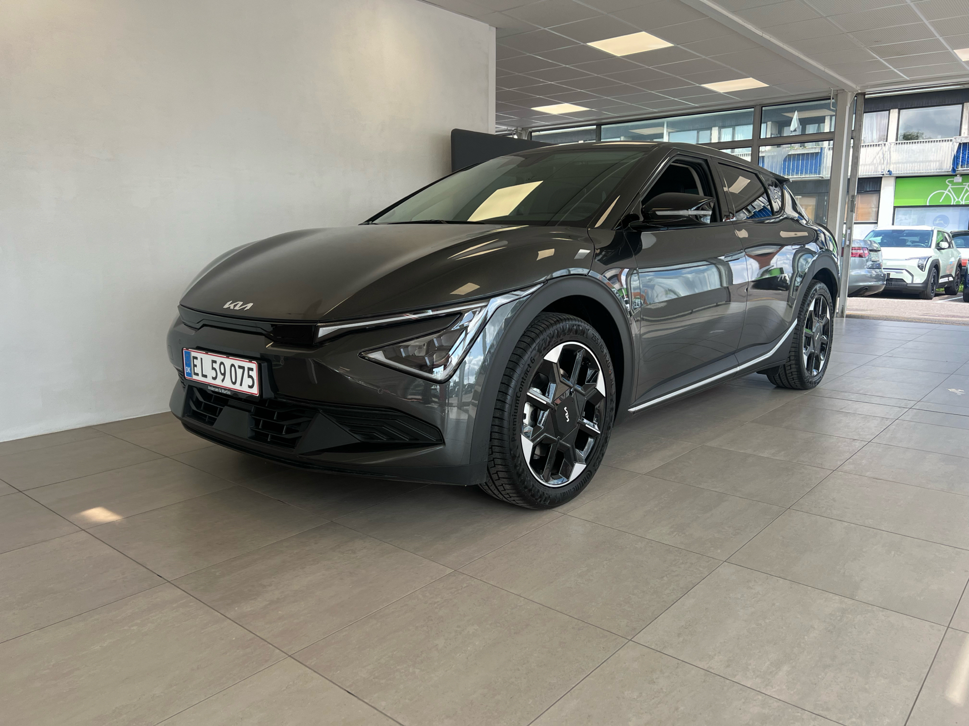 Kia EV6 CUV Long Range 229hk Reduktionsgear Prestige MY25 20" Alufælge, V2L Adapter til udvendig ladeport