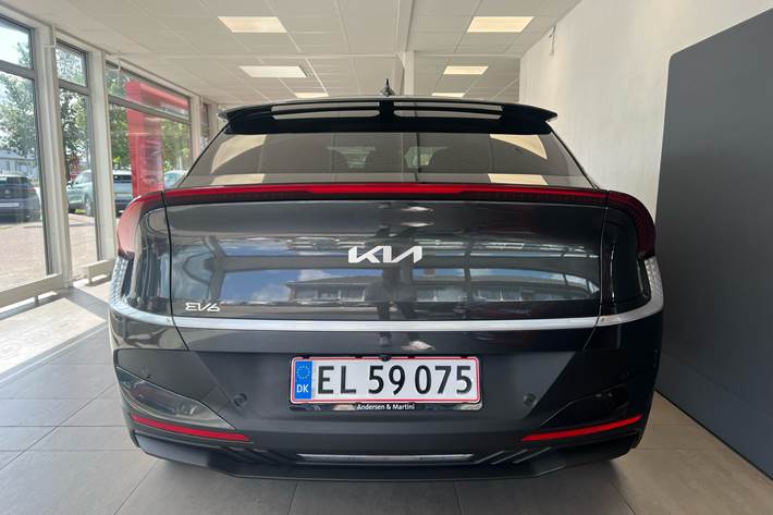 Grå Kia EV6 fra 2025
