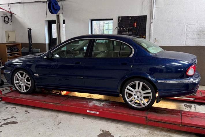 undefined Jaguar X-type fra 2003