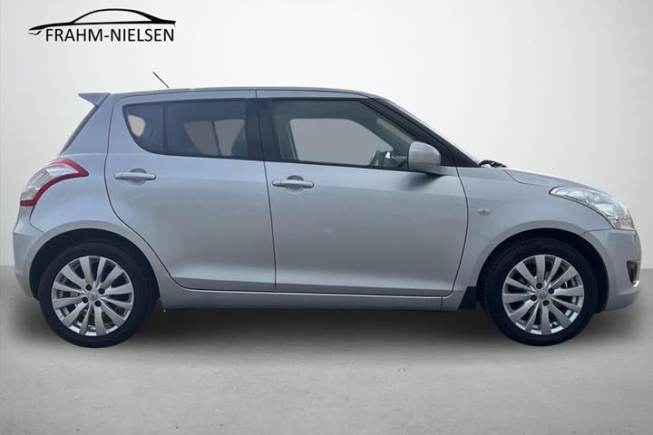 Sølv Suzuki Swift fra 2014