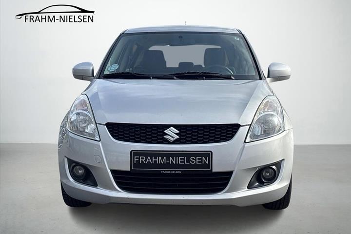 Sølv Suzuki Swift fra 2014