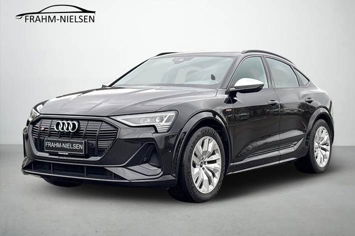 Sort Audi e-tron S fra 2022 set udefra