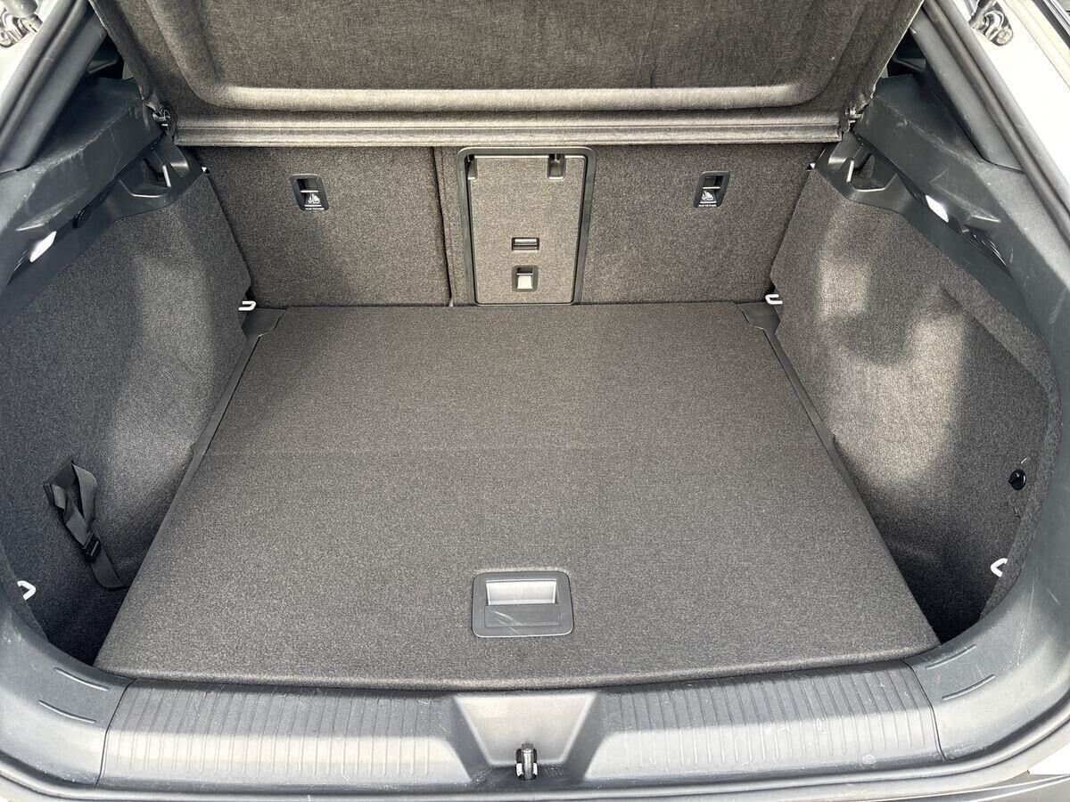 Hvid VW ID.5 fra 2023