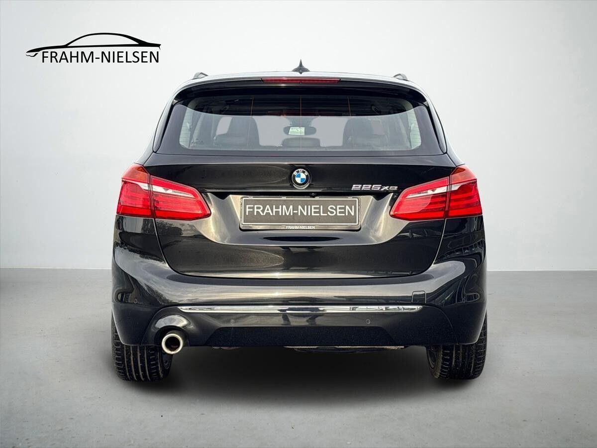 BMW 225xe 1,5 Active Tourer Plugin-hybrid iPerformance XDrive Steptronic 224HK Stc 8g Aut.