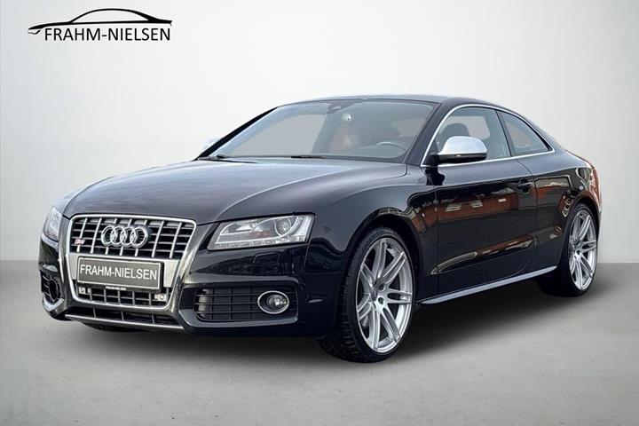 Sort Audi S5 fra 2008 set udefra
