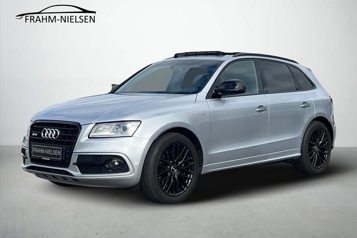 Grå Audi SQ5 fra 2017 set udefra