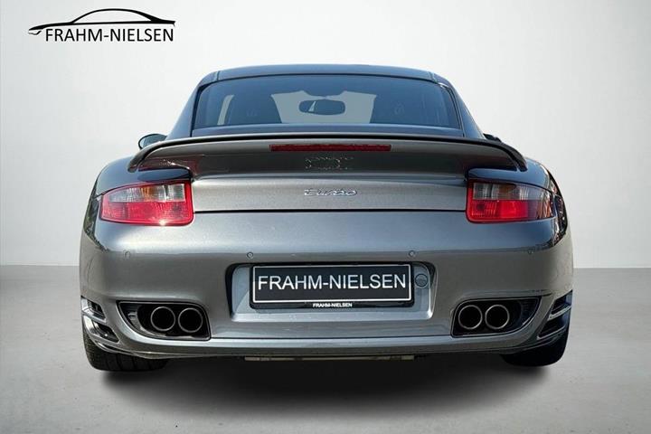 Grå Porsche 911 fra 2007