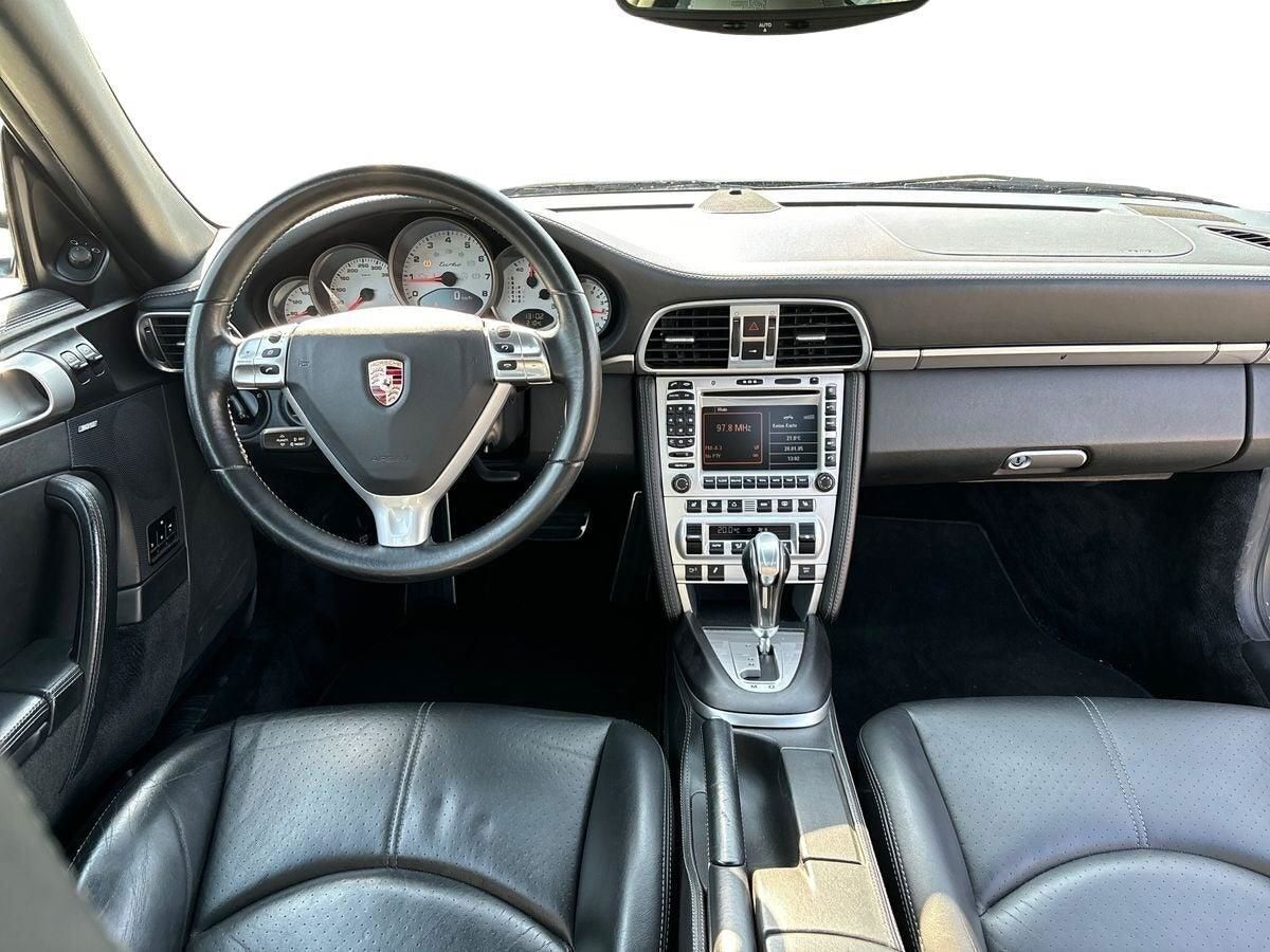 Grå Porsche 911 fra 2007