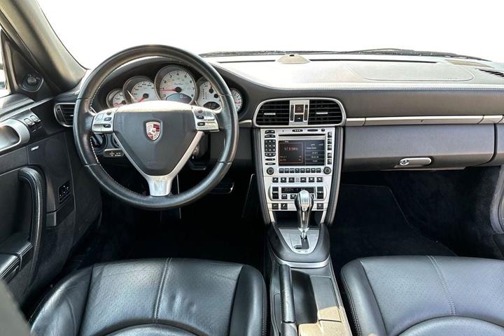 Grå Porsche 911 fra 2007