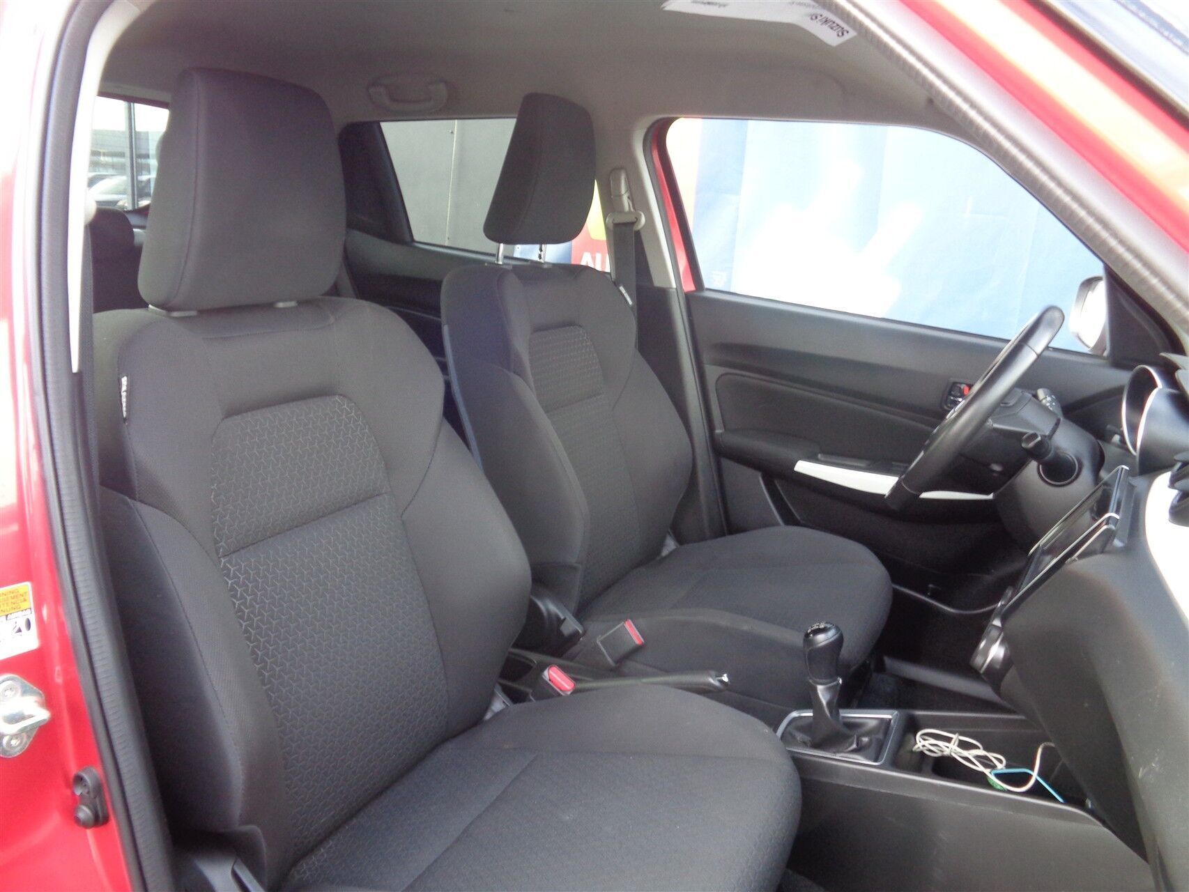 Rød Suzuki Swift fra 2019