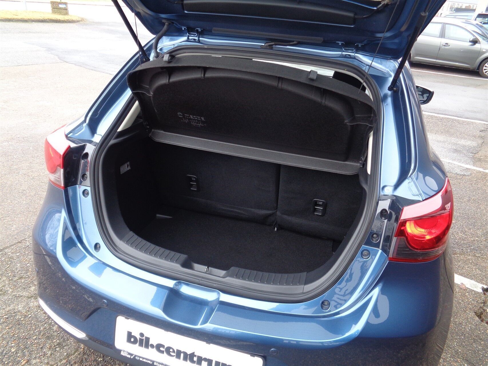 Mazda 2 1,5 Skyactiv-G Cosmo 90HK 5d 6g Aut.