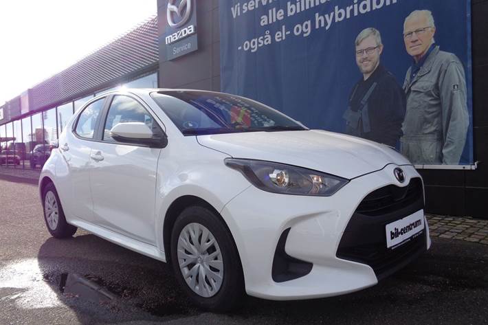 Hvid Mazda 2 fra 2023