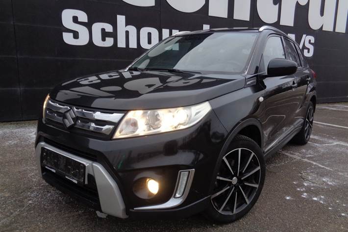 Sort Suzuki Vitara fra 2015 set udefra