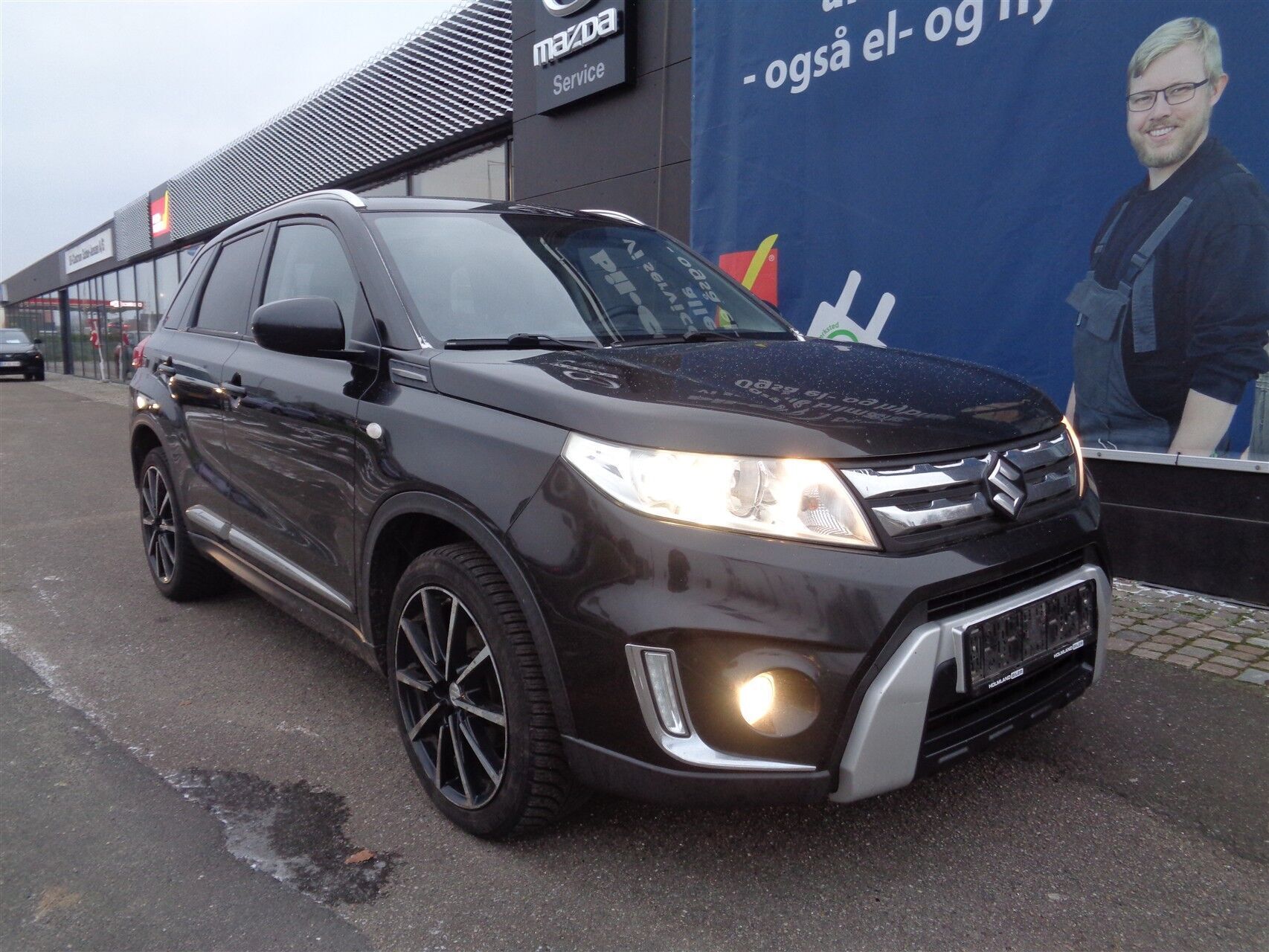 Sort Suzuki Vitara fra 2015