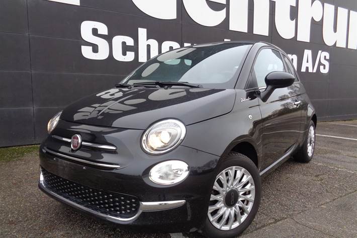 Sort Fiat 500C fra 2023 set udefra