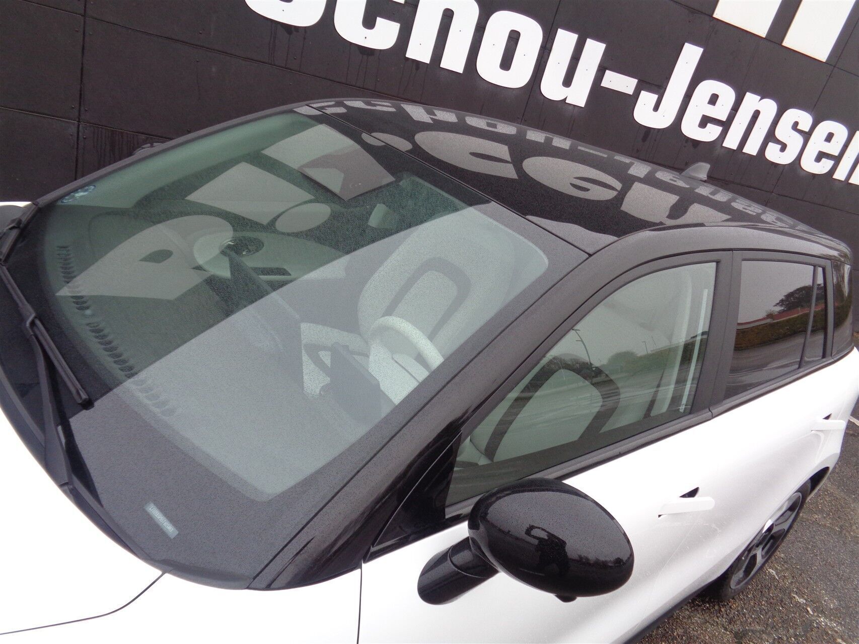 Sort JAC E30X fra 2025