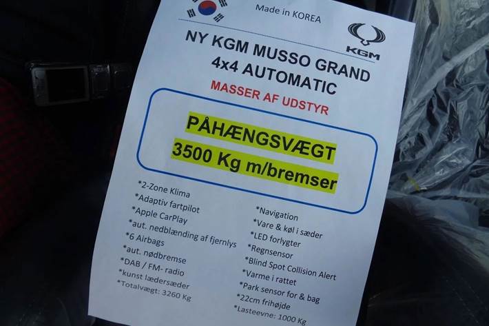 Grå KGM Musso Grand fra 2025