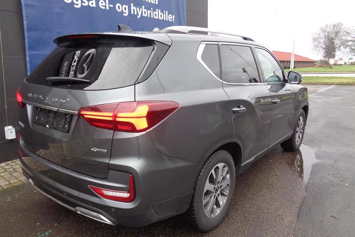 Grå SsangYong Rexton fra 2024