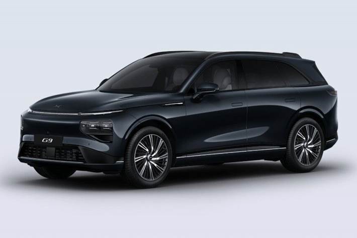 Sort Xpeng G9 fra 2026 set udefra