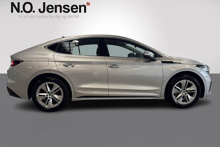 Sølv Skoda Enyaq fra 2022