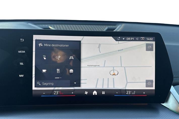 Hvid BMW iX1 fra 2025