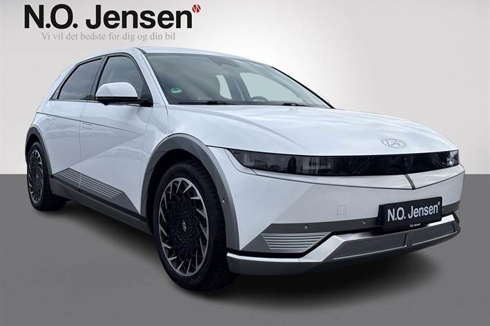 Hvid Hyundai Ioniq 5 fra 2021 set udefra