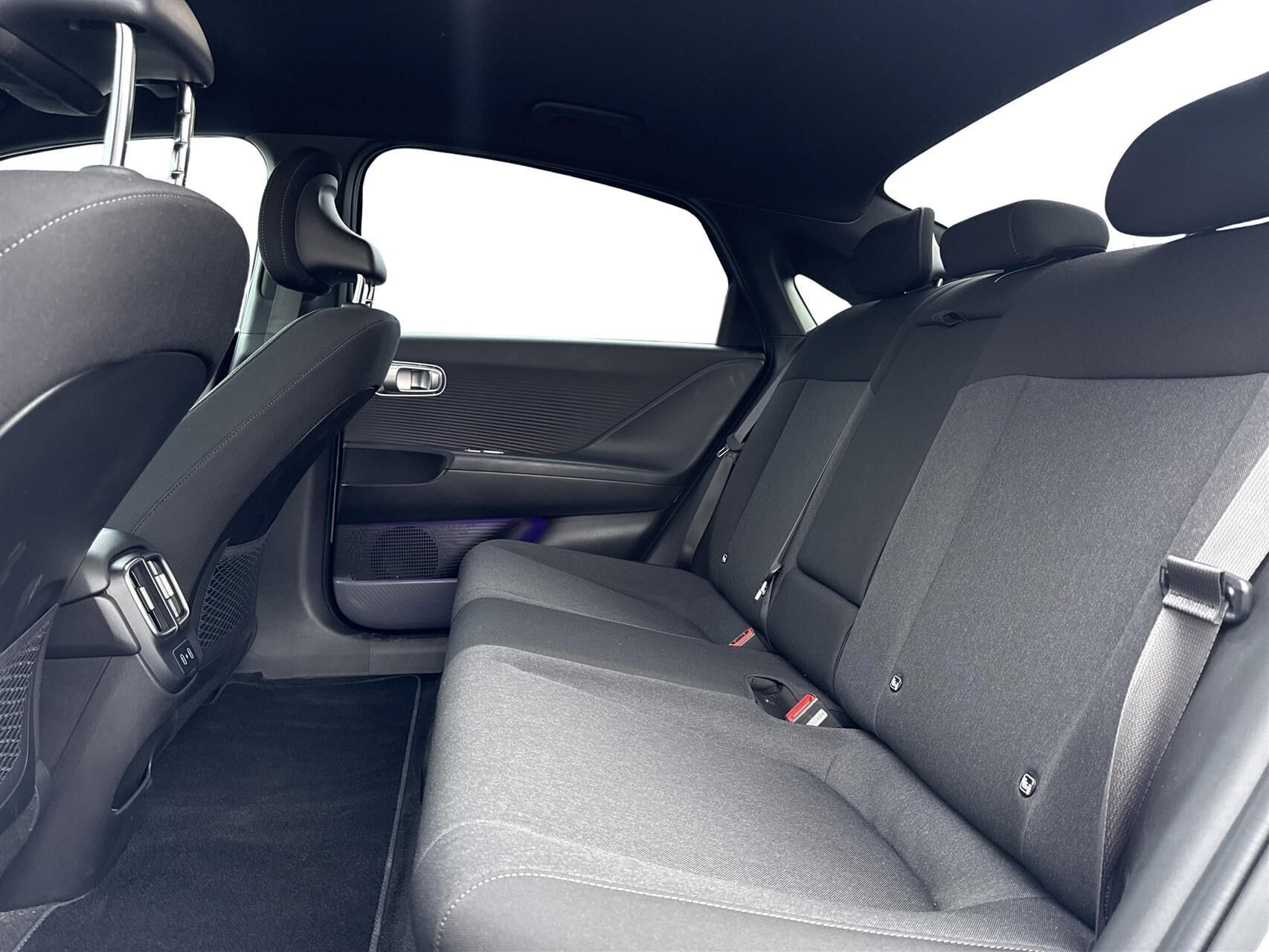 Hyundai Ioniq 6 Electric 77,4 kWh Advanced 229HK Aut.