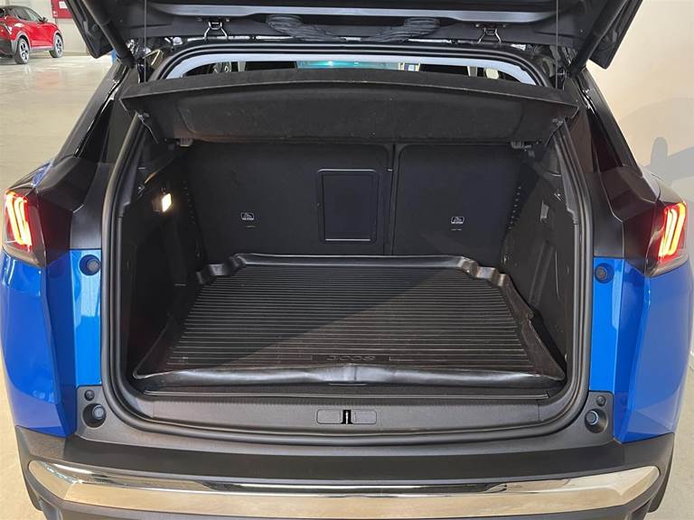 Peugeot 3008 1,6 PureTech Plugin-hybrid First Selection EAT8 225HK 5d 8g Aut.