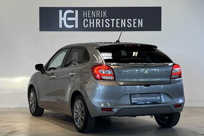 Sølv Suzuki Baleno fra 2019
