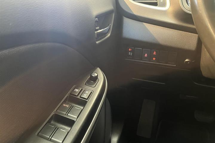 Sølv Suzuki Baleno fra 2019