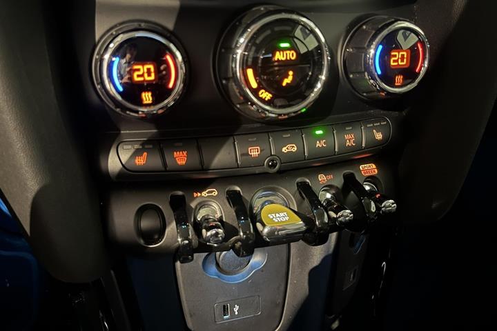Sort Mini Cooper fra 2023